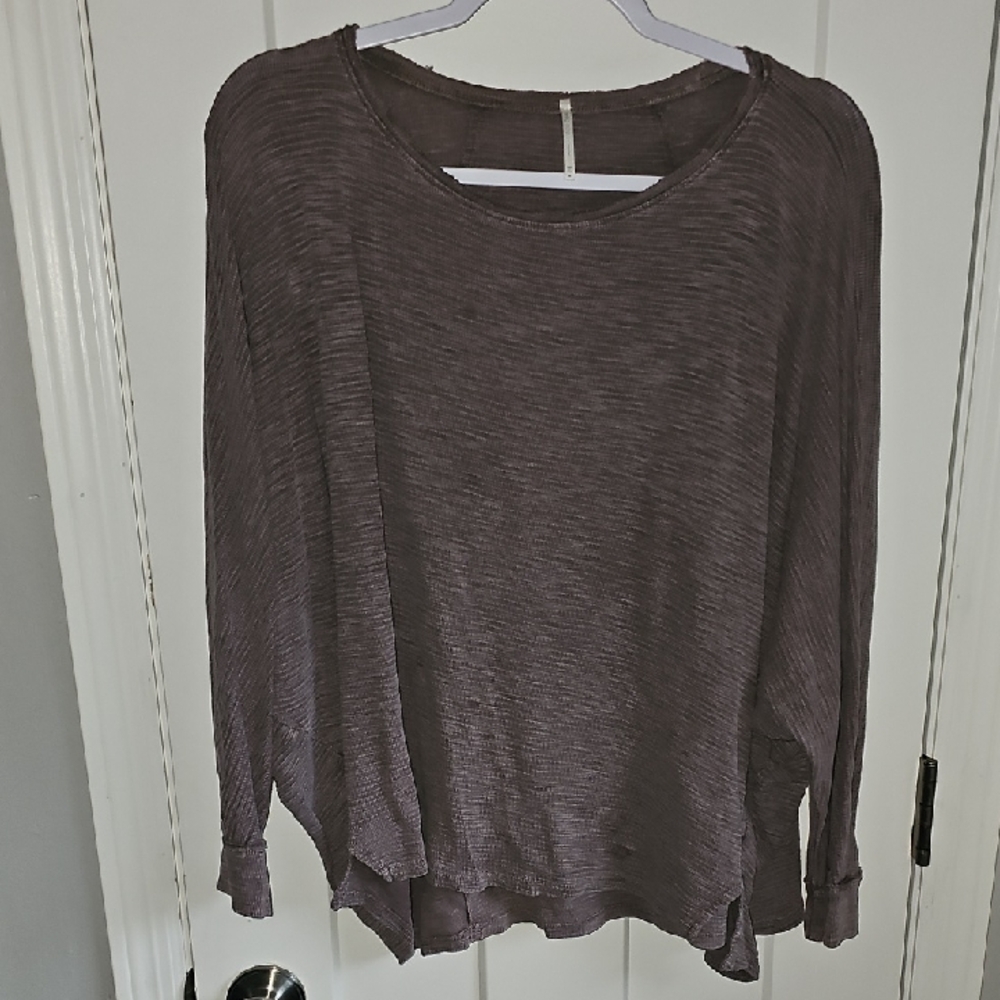 Hello Nite Womens Purple Oversized Gorgeous Top. Size Medium